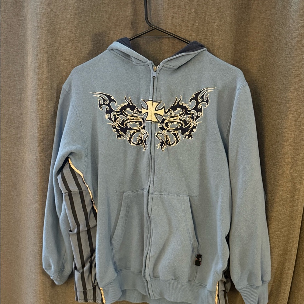 vintage blue zipup // with a graphic design